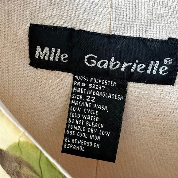 Mlle Gabrielle long gown women's lined polyester floral evening gown size 22 - Picture 3 of 8